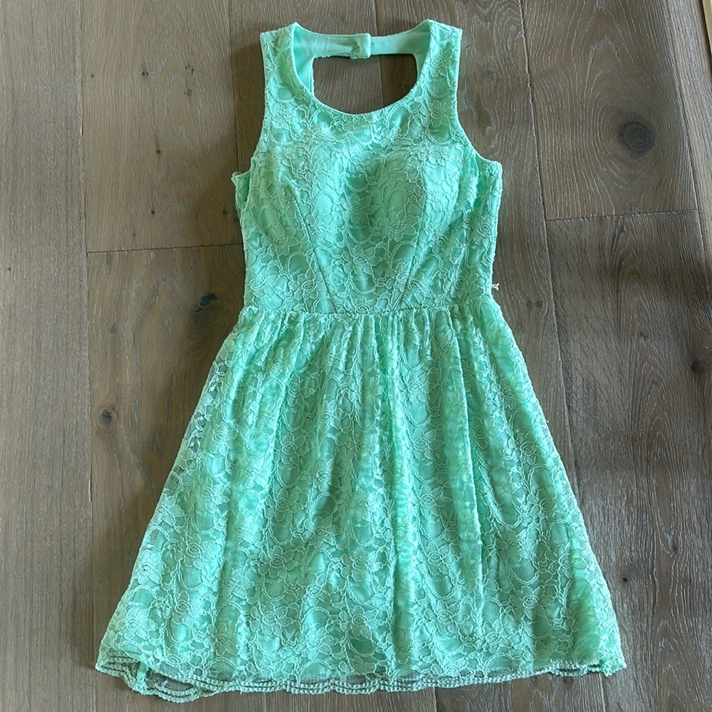 Jodi Kristopher Mint Green Lace Dress- Size 3